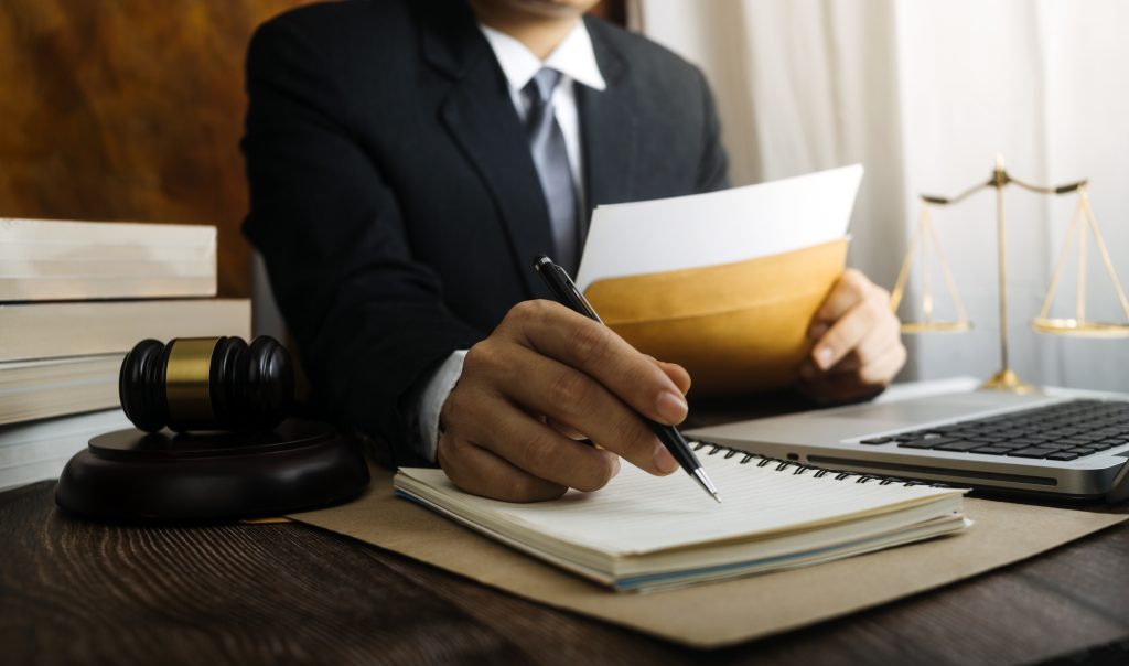 وکیل شکایت از کارفرما در تهران و کرج 1403