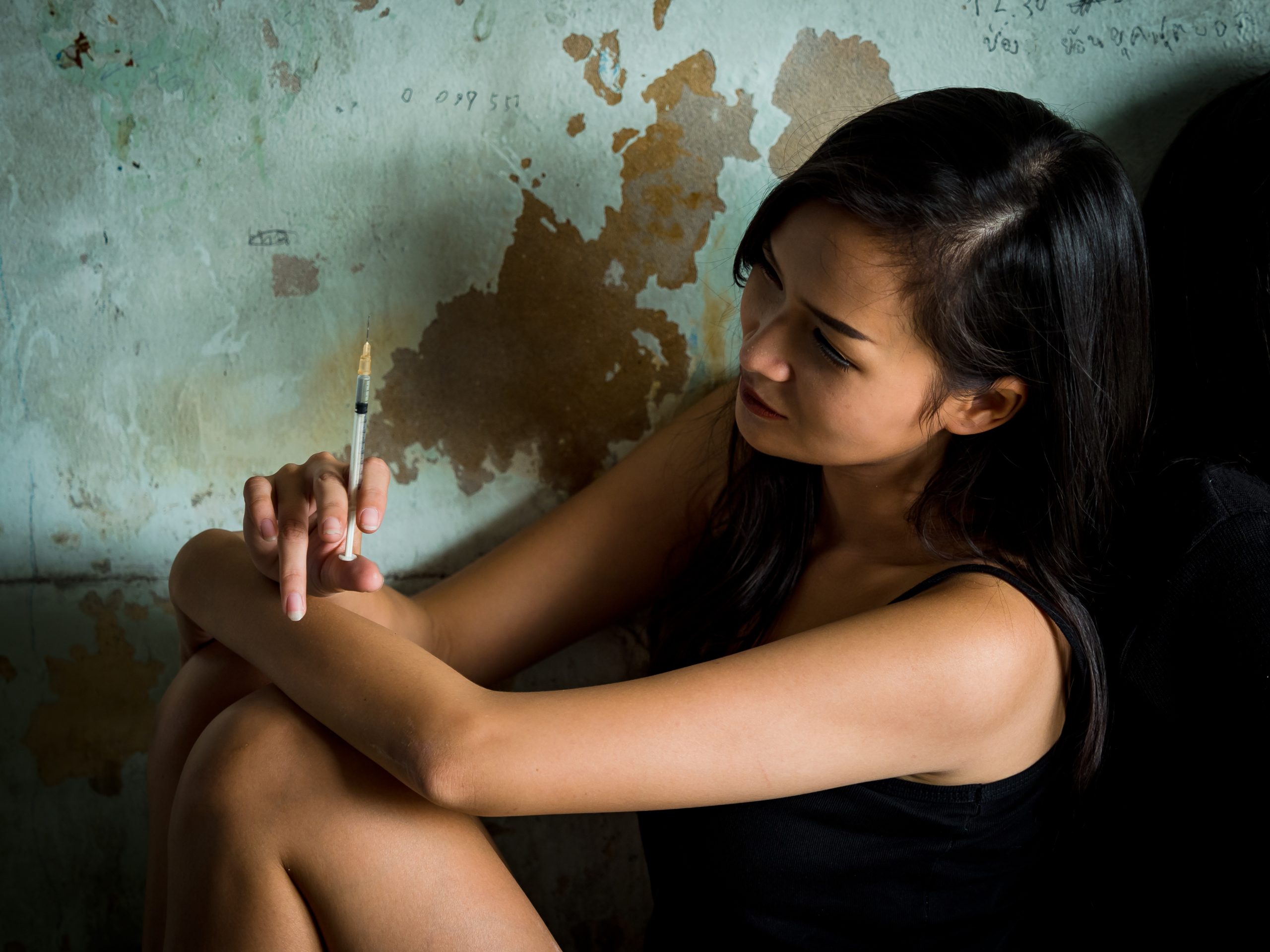 مشاوره اعتیاد حضوری 1403