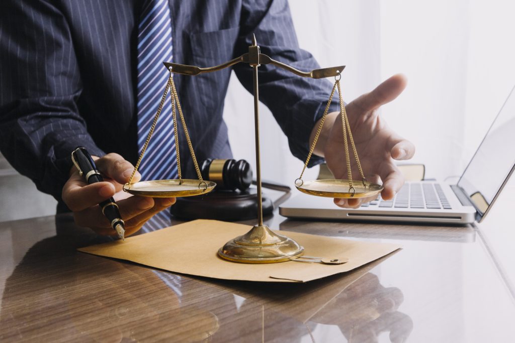 وکیل انحصار وراثت خوب در اردبیل 1403